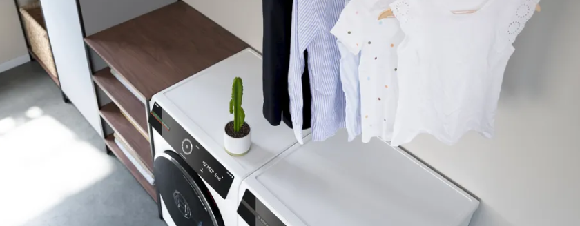  Steam program that reduces creasing in clothes and the stack of non-iron items.
